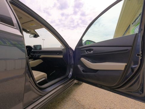 Used 2024 Honda Accord EX image 14