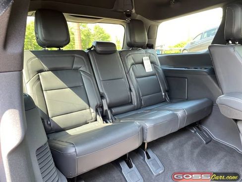 Used 2025 Lincoln Navigator Reserve w/ Jet Appearance Package AWD/4WD image 9