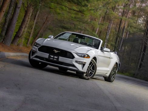 Used 2022 Ford Mustang Premium image 24