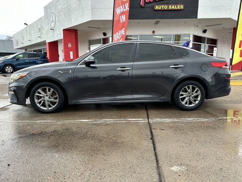 Used 2019 Kia Optima LX image 9
