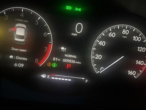 Used 2025 Honda Civic Sport image 2