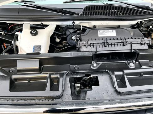 Used 2024 GMC Savana 2500 w/ Driver Convenience Package image 27