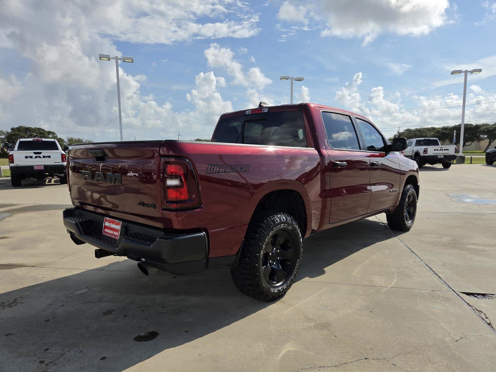 Used 2025 RAM 1500 Warlock AWD/4WD image 5