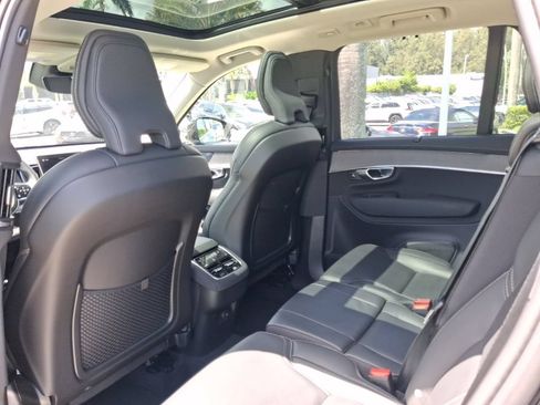 Used 2026 Volvo XC90 B6 Ultra AWD/4WD image 7