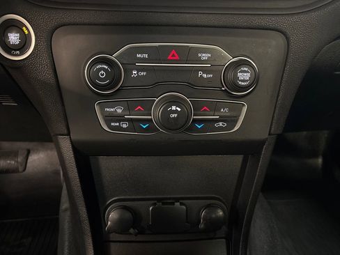 Used 2020 Dodge Charger Police AWD/4WD image 19