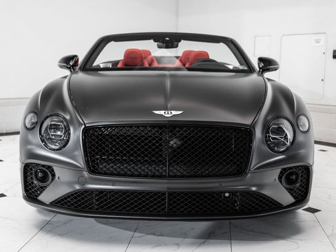 Used 2023 Bentley Continental GT V8 image 9