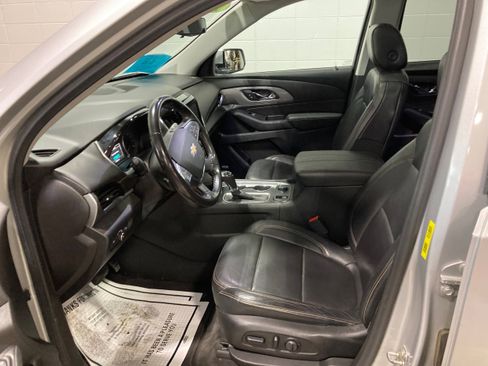 Used 2018 Chevrolet Traverse LT image 21