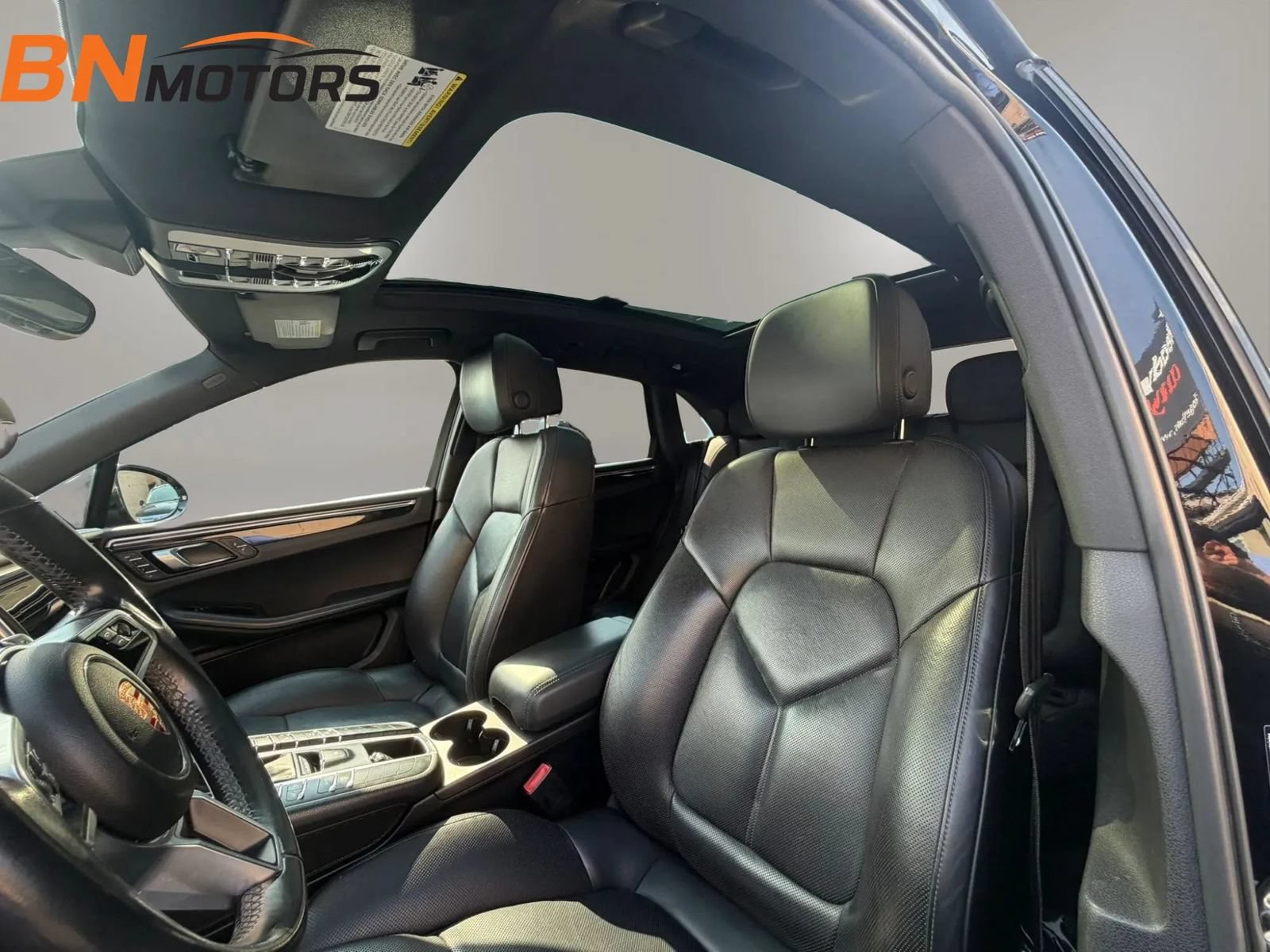 Used 2015 Porsche Macan S AWD/4WD image 11