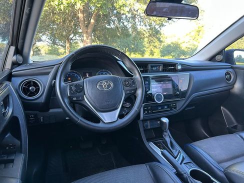 Used 2017 Toyota Corolla SE FWD image 13