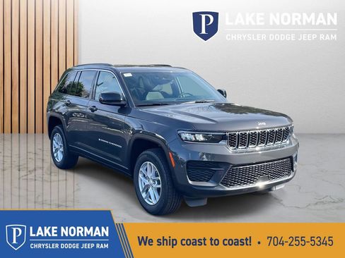 New 2025 Jeep Grand Cherokee Laredo X image 1