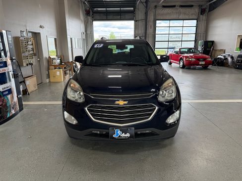 Used 2017 Chevrolet Equinox LT w/ Convenience Package FWD image 3