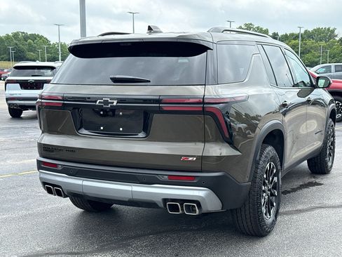 Certified 2024 Chevrolet Traverse Z71 w/ Enhanced Driving Package AWD/4WD image 5