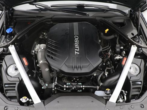 Used 2022 Genesis G70 3.3T w/ Sport Advanced Package image 31