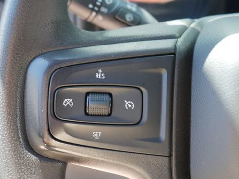 Used 2021 Chevrolet Silverado 1500 Custom Trail Boss AWD/4WD image 17
