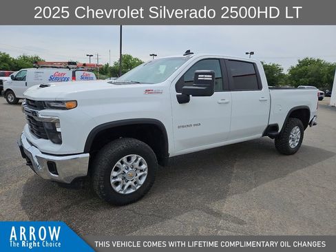 Used 2025 Chevrolet Silverado 2500 LT AWD/4WD image 5