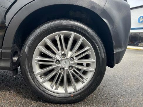 Used 2021 Hyundai Kona SEL w/ Cargo Package image 4