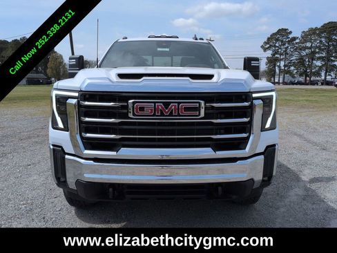 New 2026 GMC Sierra 2500 SLE w/ Preferred Package AWD/4WD image 10