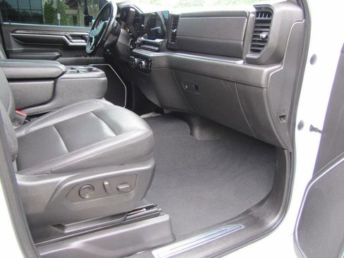 Used 2024 Chevrolet Silverado 2500 LTZ AWD/4WD image 13
