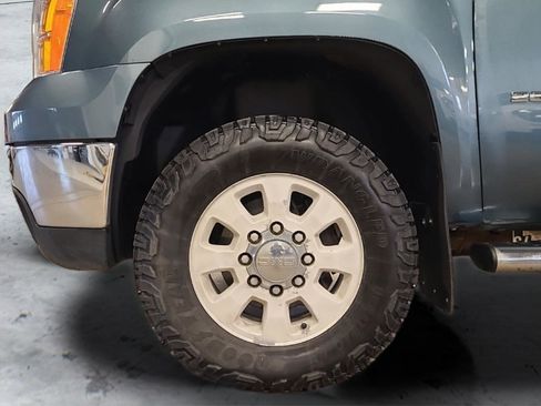 Used 2013 GMC Sierra 2500 SLE w/ SLE Preferred Package image 14