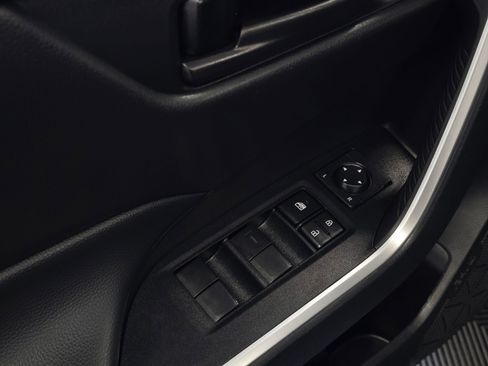 Used 2025 Toyota RAV4 LE image 35