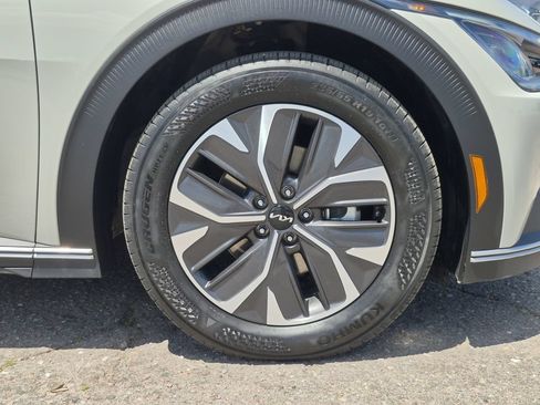 Certified 2024 Kia EV6 Light AWD/4WD image 18