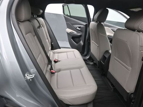 New 2026 Buick Envista Avenir FWD image 15