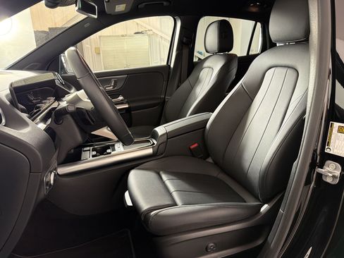 Certified 2025 Mercedes-Benz GLA 250 image 5