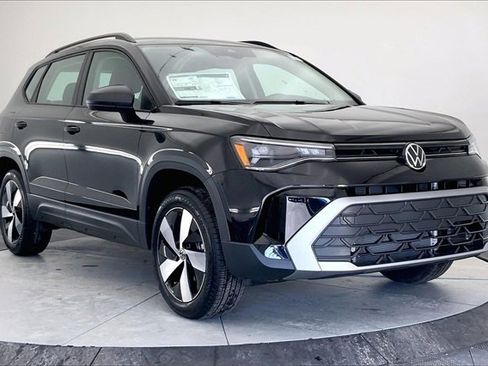 New 2026 Volkswagen Taos S image 1