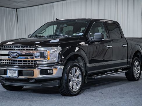 Certified 2018 Ford F150 XLT w/ Equipment Group 302A Luxury AWD/4WD image 3