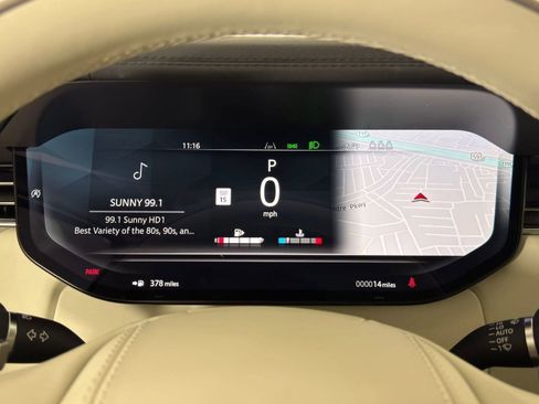 Used 2026 Land Rover Range Rover SE image 19