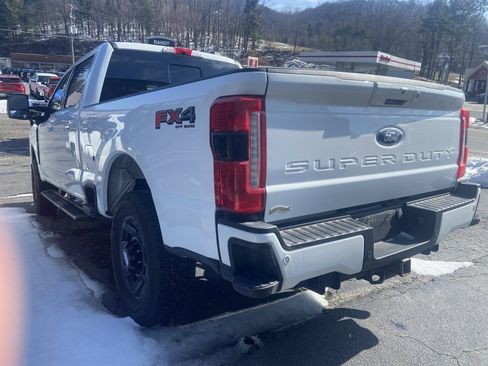 Used 2024 Ford F250 Lariat w/ Sport Appearance Package image 8