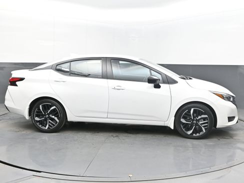 Certified 2025 Nissan Versa SR w/ Trunk Package image 8