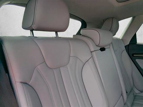 Used 2024 Audi Q5 2.0T Premium Plus image 27