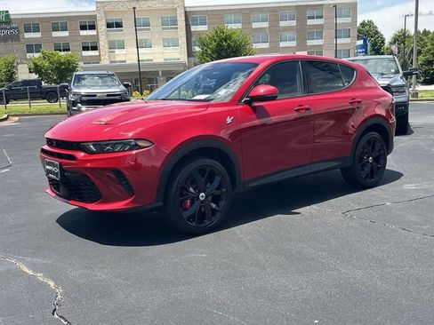 Used 2024 Dodge Hornet GT w/ Track Pack AWD/4WD image 4
