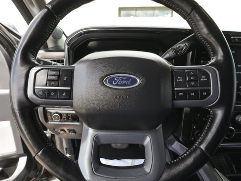 Used 2023 Ford F250 Lariat w/ Black Appearance Package AWD/4WD image 19