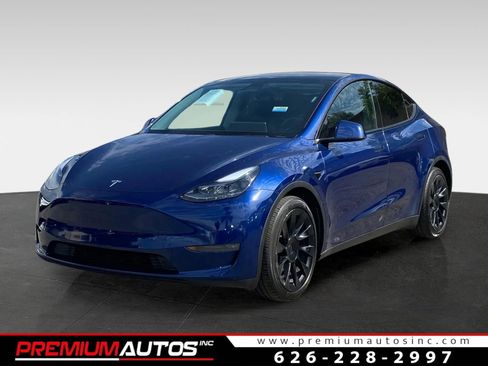 Used 2021 Tesla Model Y Long Range AWD/4WD image 1