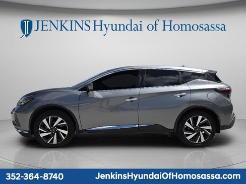 Used 2023 Nissan Murano SL w/ SL Moonroof Package FWD image 9
