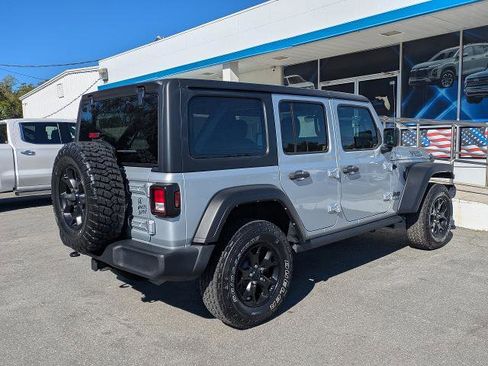 Used 2022 Jeep Wrangler Unlimited Sport image 7