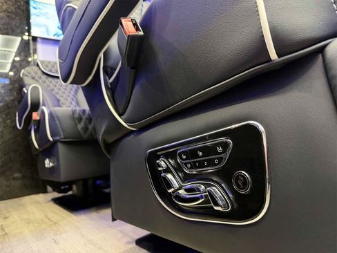 Used 2024 Mercedes-Benz Sprinter 3500 image 10