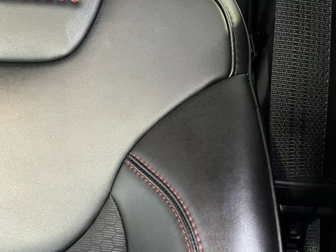 Used 2022 Jeep Cherokee Trailhawk w/ Comfort/Convenience Group image 14