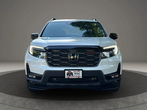 Used 2023 Honda Passport TrailSport image 7