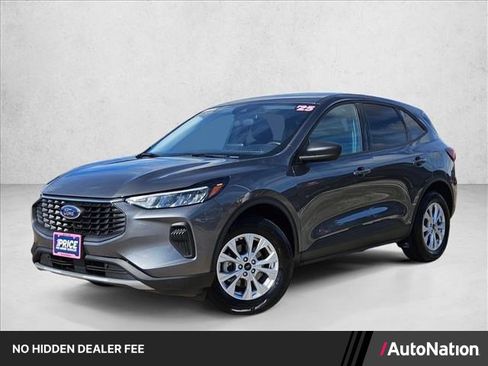 Used 2025 Ford Escape Active AWD/4WD image 1