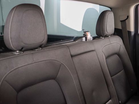 Used 2018 Chevrolet Colorado LT AWD/4WD image 28