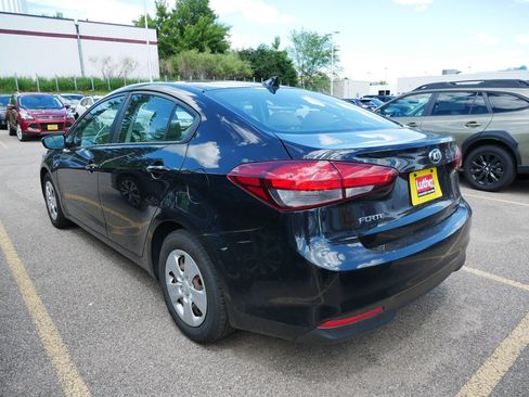 Used 2018 Kia Forte LX FWD image 4