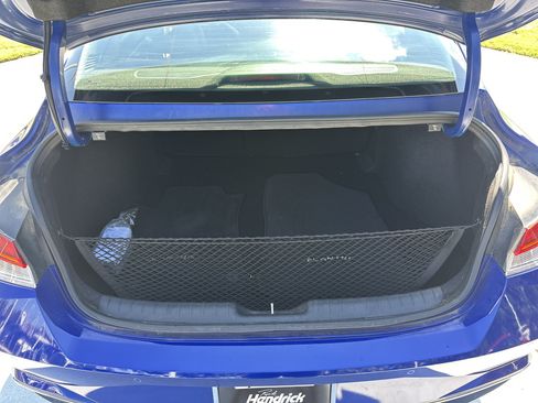 Used 2023 Hyundai Elantra Limited w/ Cargo Package FWD image 32