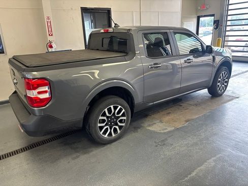 Used 2023 Ford Maverick Lariat FWD image 8
