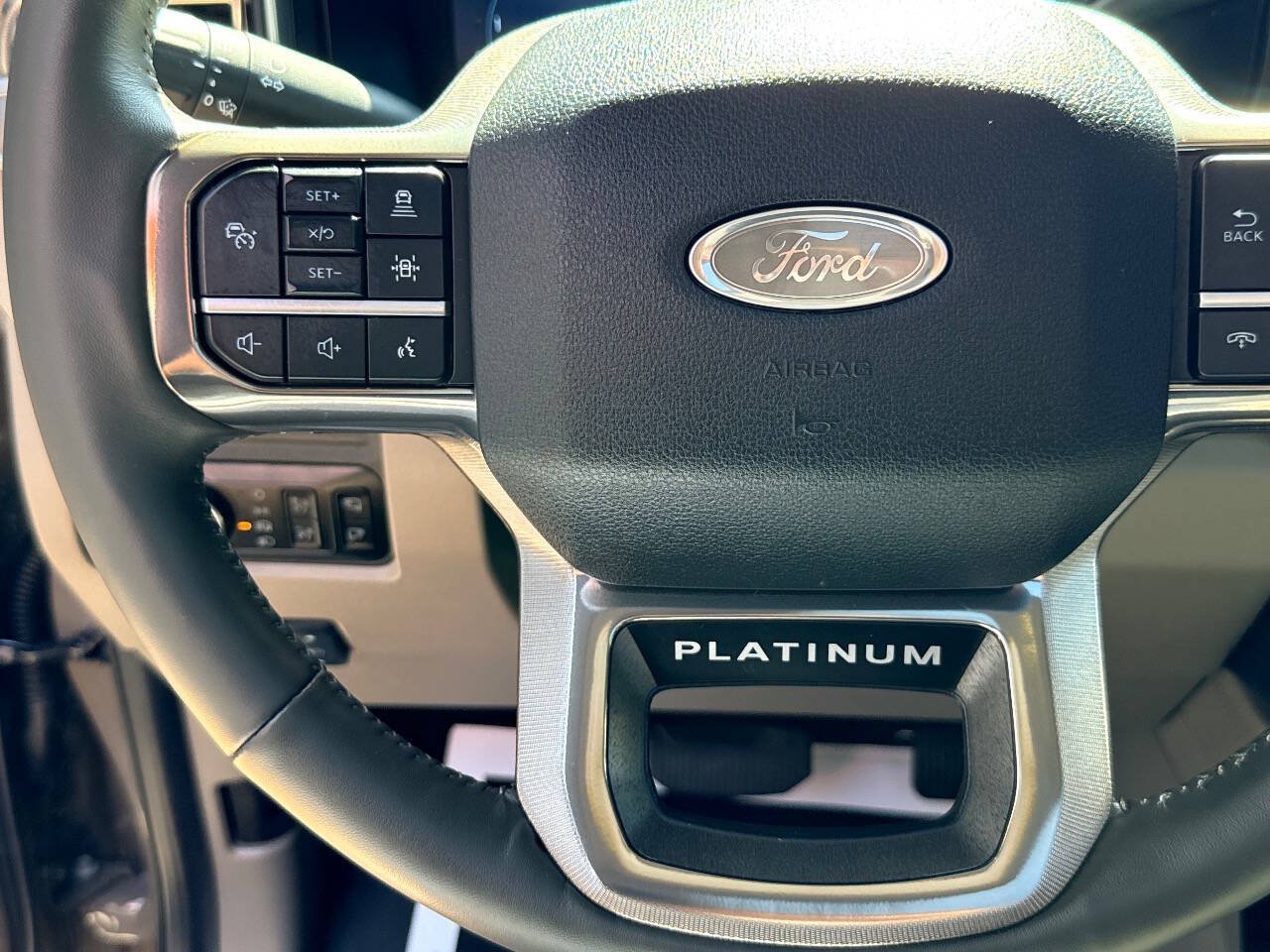 Used 2026 Ford F450 Platinum w/ Platinum Plus Package AWD/4WD image 27
