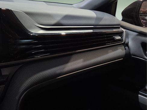 Certified 2025 Toyota Camry SE w/ Convenience Package FWD image 22