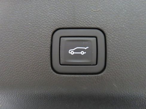 Used 2024 GMC Yukon AT4 image 41