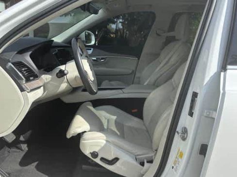 Used 2023 Volvo XC90 T8 Ultimate w/ Protection Package Premier AWD/4WD image 2